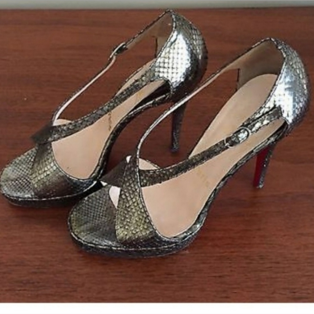 Christian Louboutin Python criss-cross peep-toe high heels EU41 runs Small - Picture 5 of 8